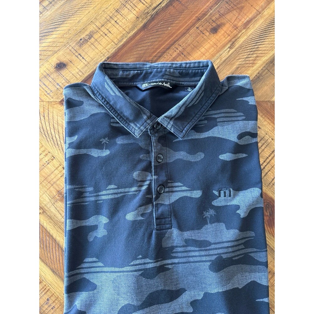 Travis Mathew Pique Polo XL Black Gray Camo Palm Print